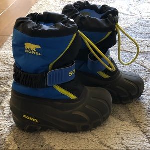 SOREL Toddler weather resistant snow boots🎈Size 9